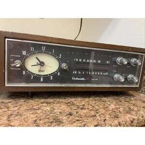 VTG ORIG. AMBASSADOR Wooden Alarm Clock/Radio TCAF-40 *WORKS* D11